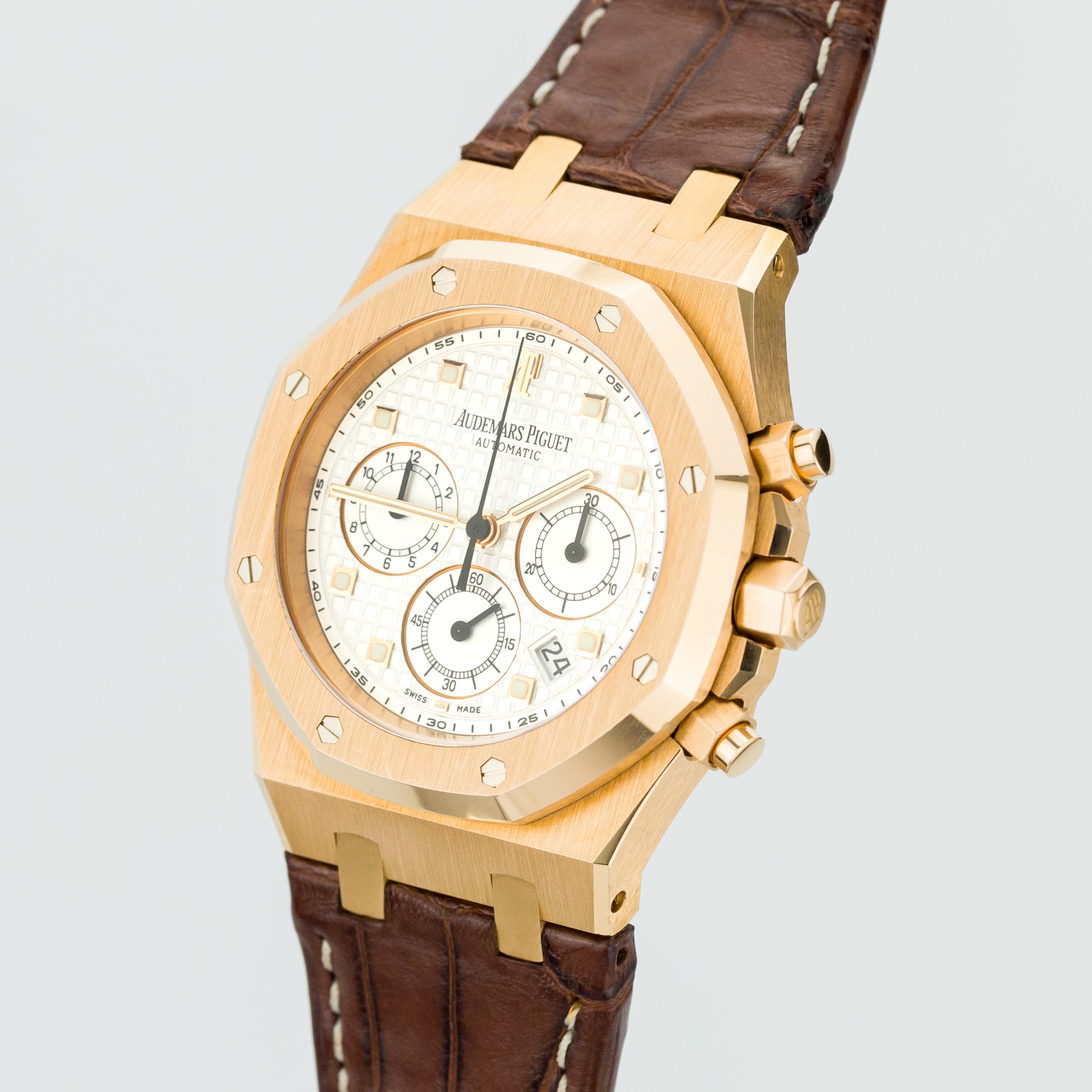 Audemars Piguet Royal Oak 39mm Chronograph 26022OR.OO.D088CR.01 Full Set Never Polished