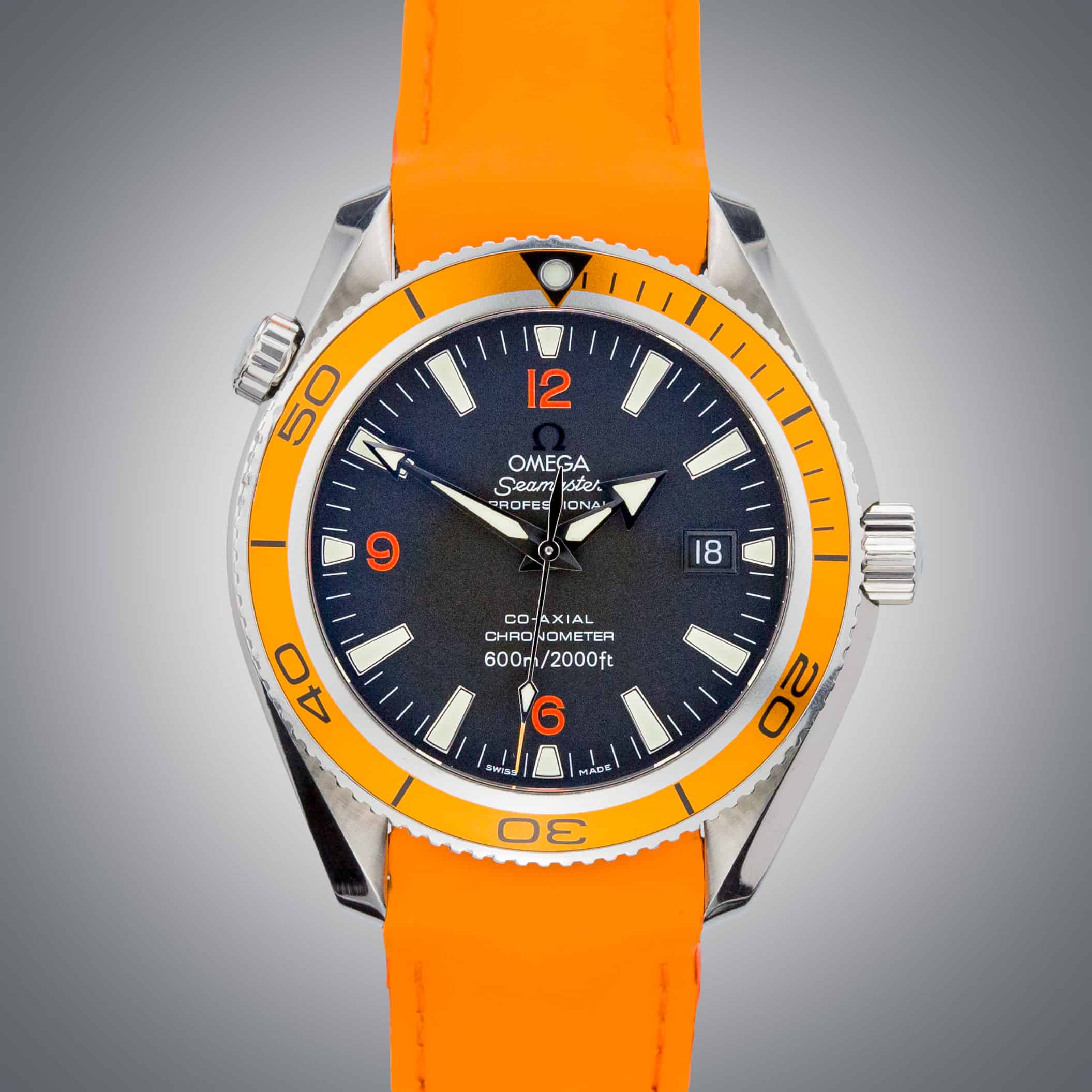 Omega seamaster planet outlet ocean orange