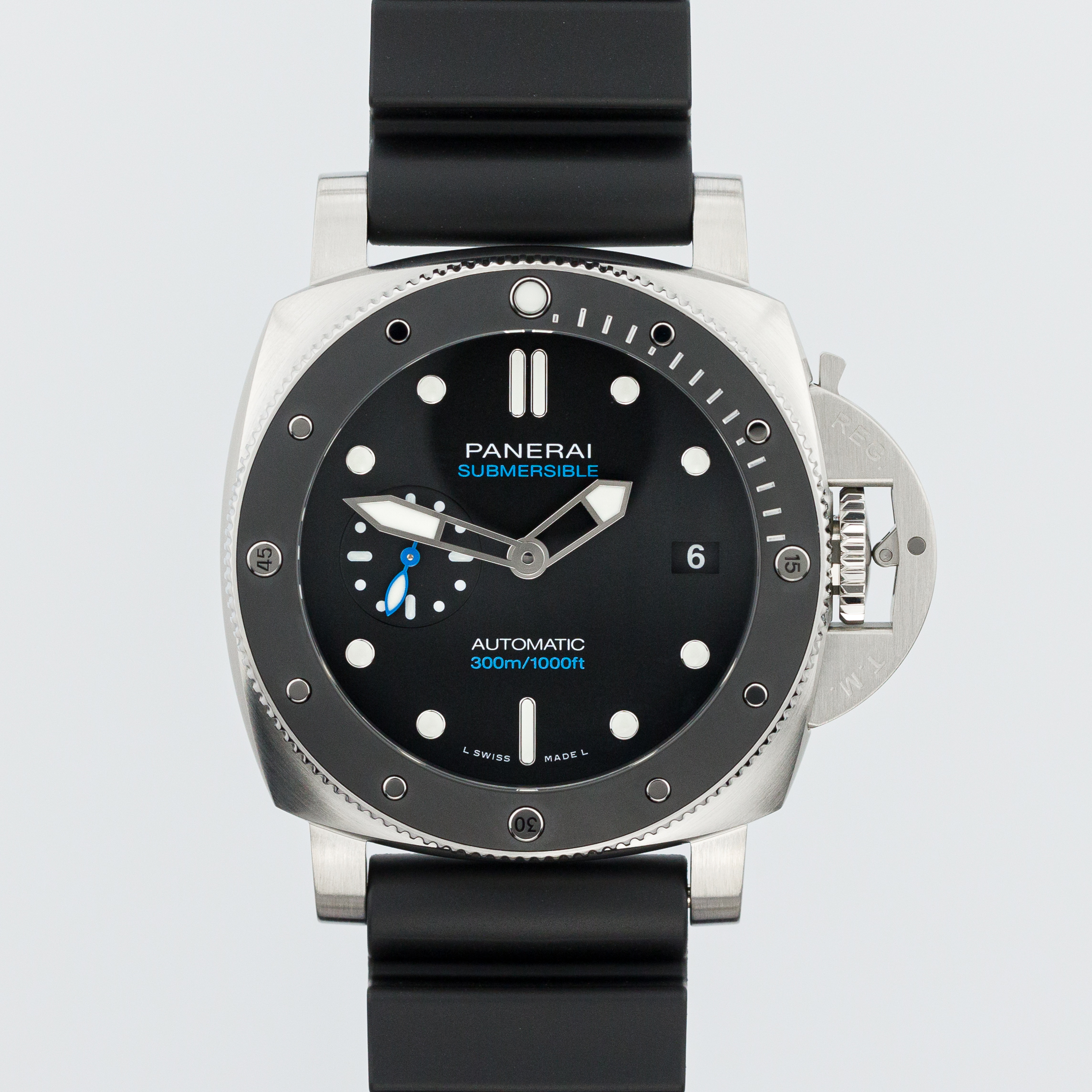 Panerai Luminor Submersible 42 PAM02683 ChronoTimepieces