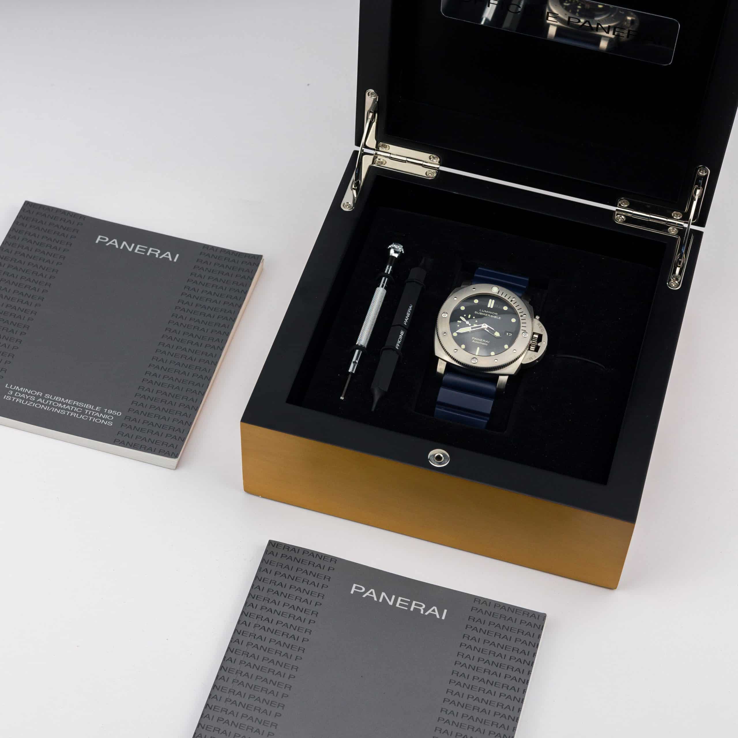 Panerai Submersible Luminor 1950 PAM00305 ChronoTimepieces